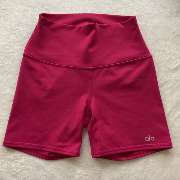 ALO Yoga Pants - ALO Yoga Women's Vibrant Pink Bike Shorts